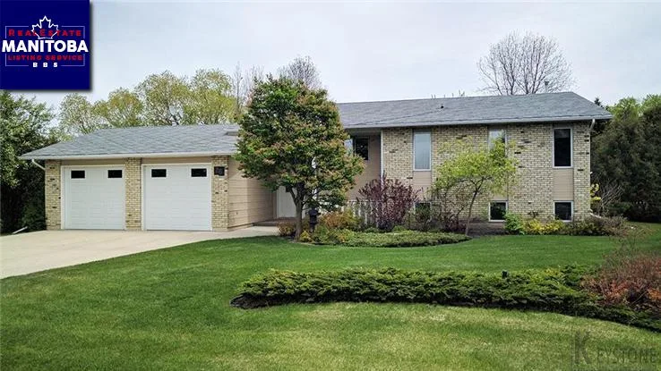 4 Bed House for Sale at 26 Karens Crescent, Oak Bluff, MB - MLS® #1712735