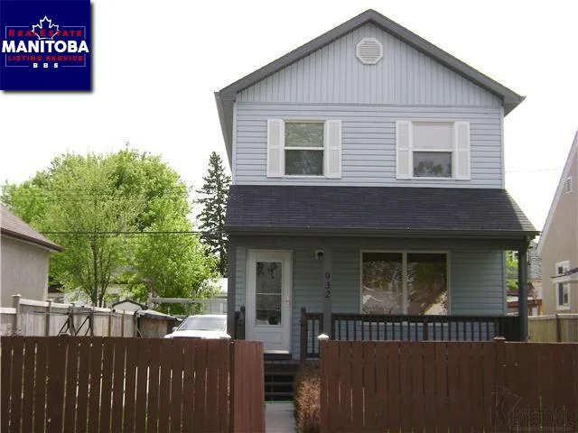 932 Burrows Avenue, Winnipeg