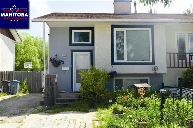 52 West Lake Crescent