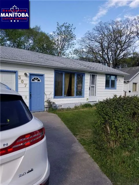 2 Bed House for Sale at 307 Queen Avenue, Selkirk, MB - MLS® #1713067