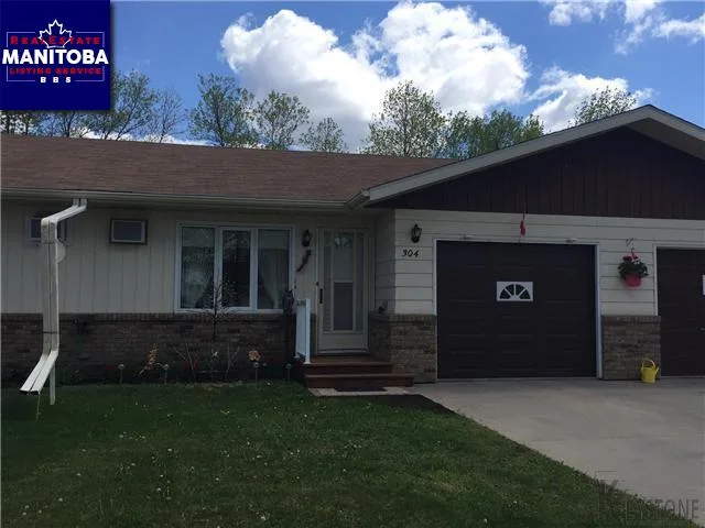 304 Sunvalley Bay, Winkler