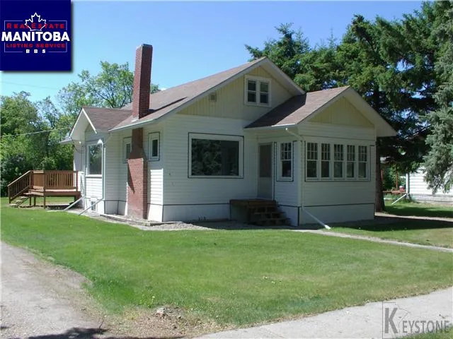 2 Bed House for Sale at 213 Mountain Street South, Deloraine, MB - MLS® #1713184