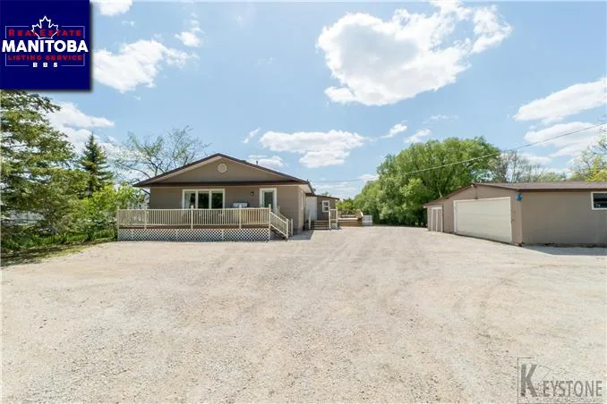 692 Dawson Road, Lorette