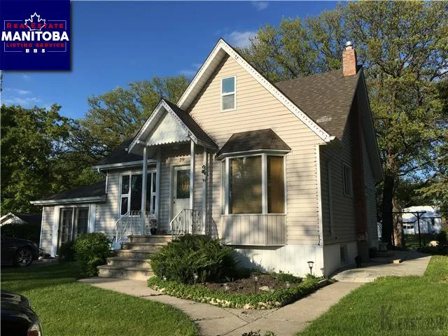 3 Bed House for Sale at 39 Third Street, Emerson, MB - MLS® #1713256
