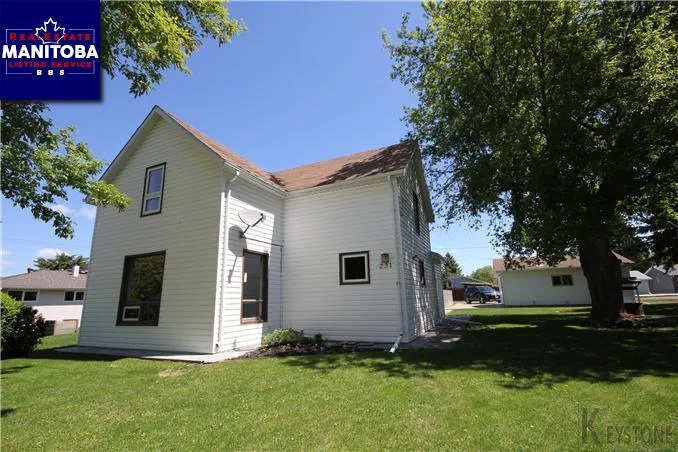 3 Bed House for Sale at 231 2nd Street Southwest, Carman, MB - MLS® #1713262