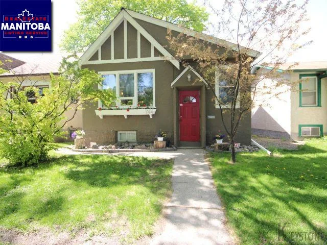 744 Goulding Street, Winnipeg
