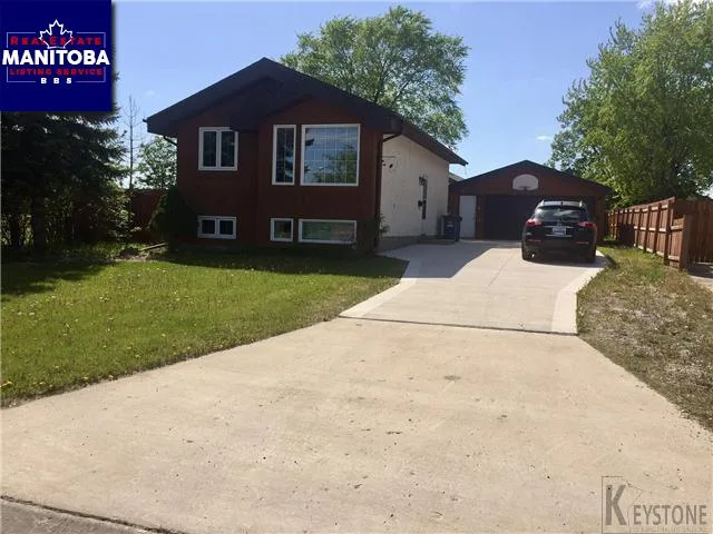 63 Ranchgrove Bay, Winnipeg