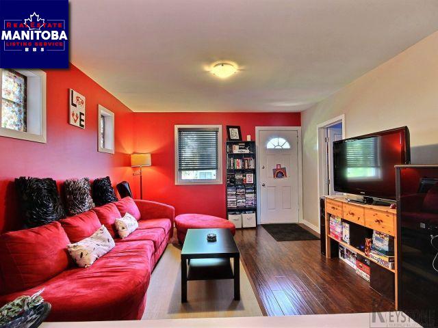 Property 202 Yale Avenue img1