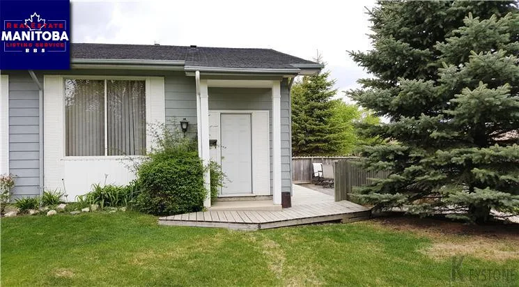 2 Kettering Street, Winnipeg