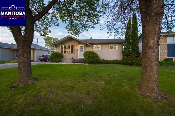 46 Monaco Bay, Winnipeg