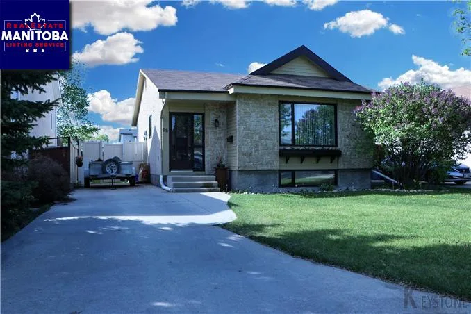 18 Sauve Crescent