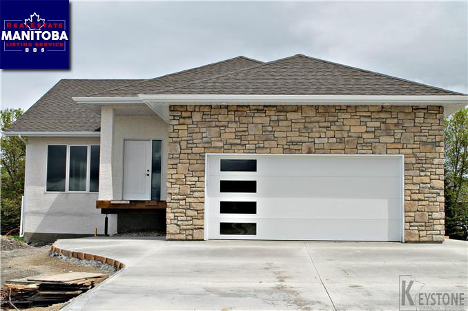 Property 270 Sauveur Place Main image