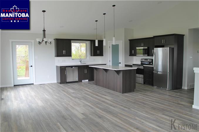 Property 270 Sauveur Place img1