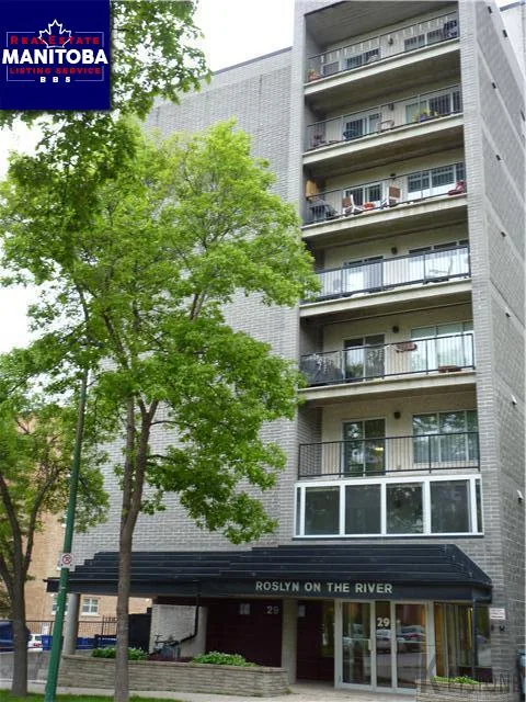 402-29 Roslyn Road