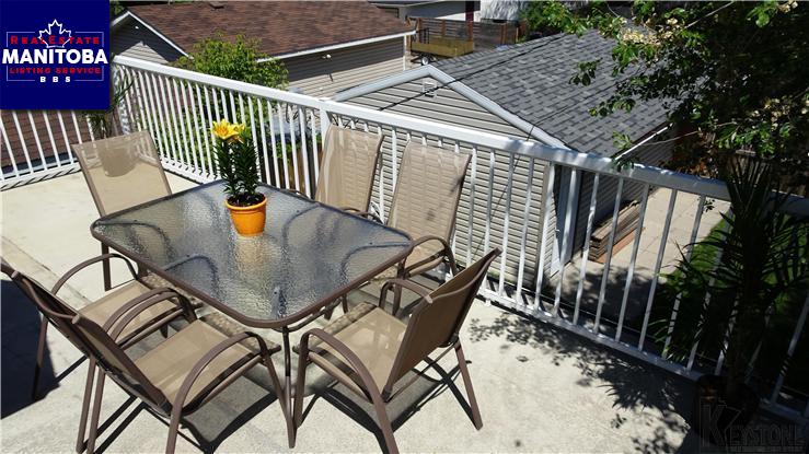 Property 835 Moncton Avenue img1