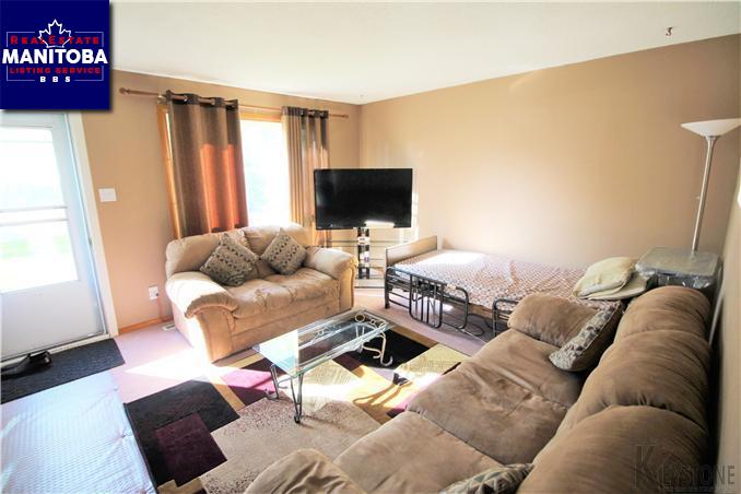 Property 41 Ravenhill Road img1