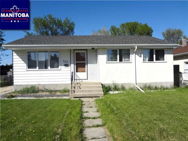 745 Robin Hood Crescent, Winnipeg