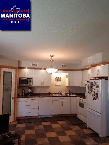 Property 138 3rd Street South img1