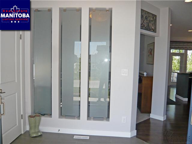 Property 123 Sidebottom Drive img1