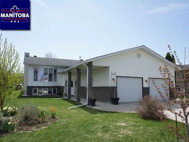 322 Walnut Avenue, Mitchell