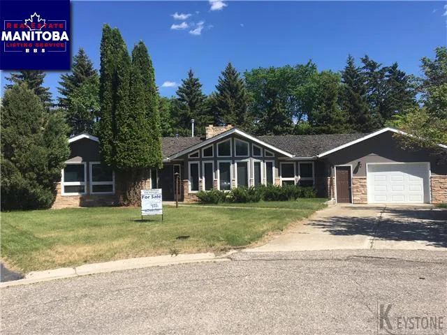3 Bed House for Sale at 100 Johnston Place, Killarney, MB - MLS® #1714288