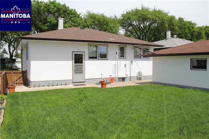 Property 722 Rosseau Avenue West img1