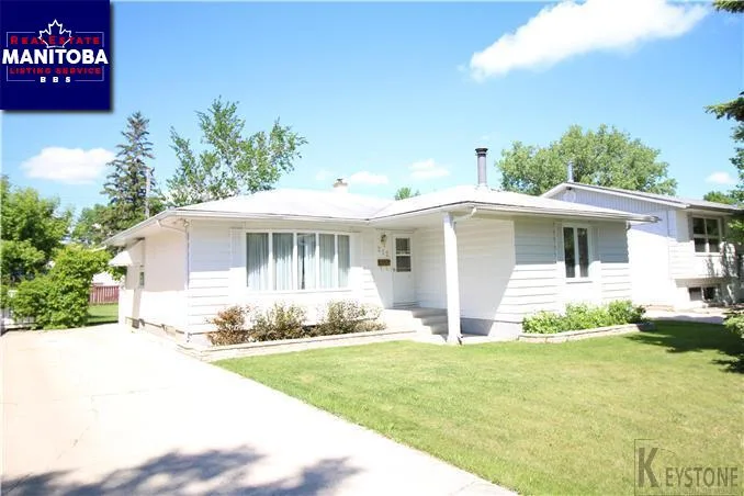 212 Wharton Boulevard, Winnipeg