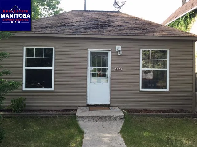 442 Queen Street West, Virden