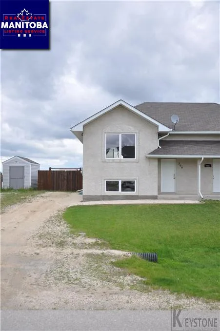 399 3rd Street North, Niverville