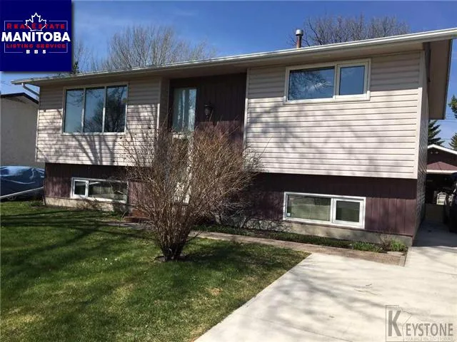 708 Poplar Bay