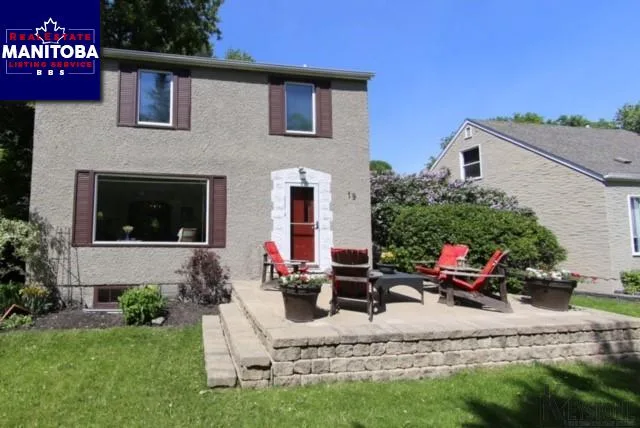 19 Larchwood Place, Winnipeg