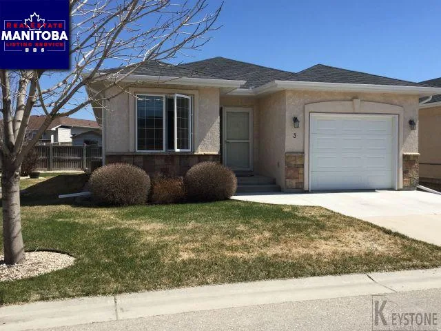 3 Vista Cove, Niverville