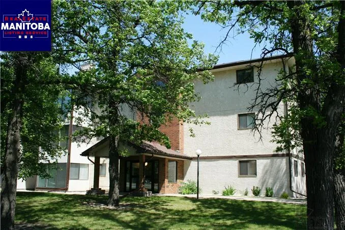201-693 St Annes Road, Winnipeg