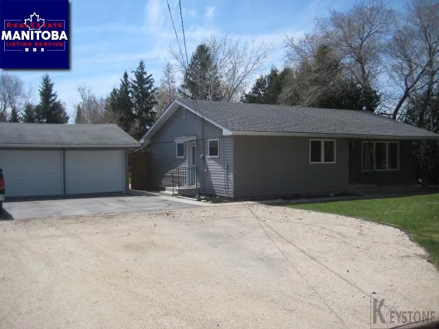 3 Bed House for Sale at 208 Garson Drive, Garson, MB - MLS® #1714562