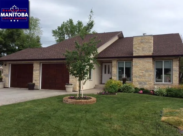 4 Bed House for Sale at 465 William Street, Neepawa, MB - MLS® #1714584