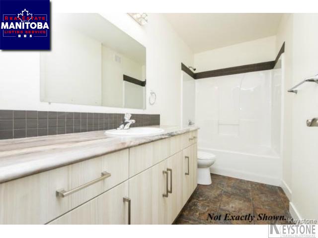 Property 377 Berry Street img1