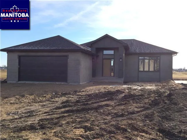 319 Troon Cove, Niverville