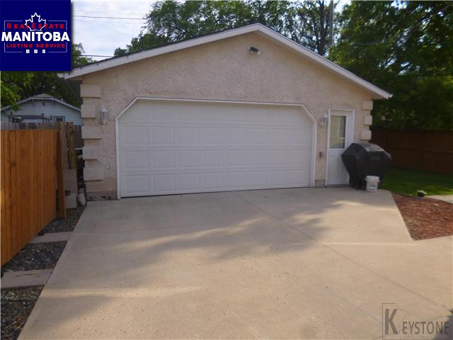 Property 178 Roberta Avenue img1