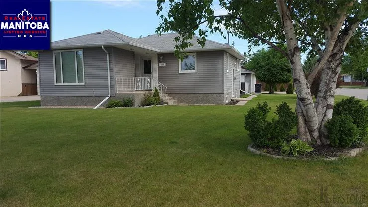 150 Kerr Avenue, Dauphin