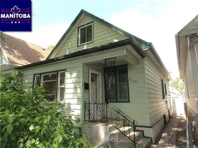 679 Boyd Avenue, Winnipeg