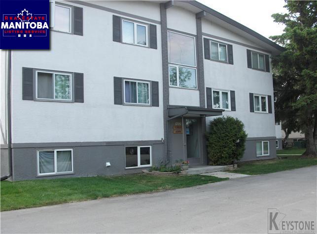 Property 1731 Shorepoint Village Main image