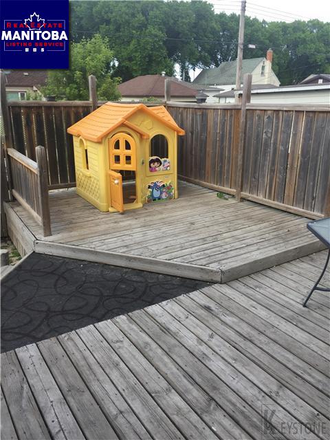 Property 1061 Redwood Avenue img1