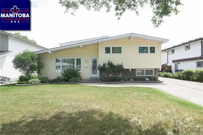 15 Embassy Lane, Winnipeg