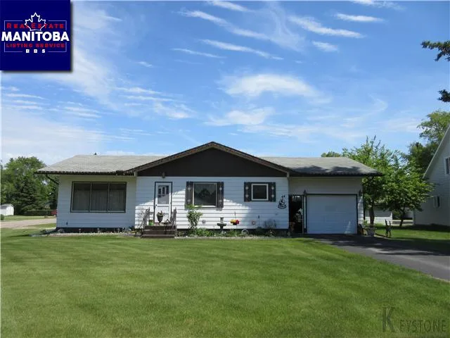 3 Bed House for Sale at 44 4th Street Northeast, Hamiota, MB - MLS® #1715208