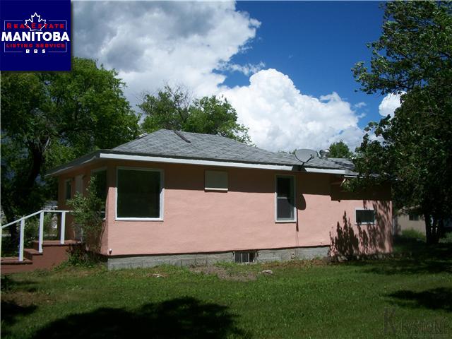 Property 17 2nd Avenue North img1