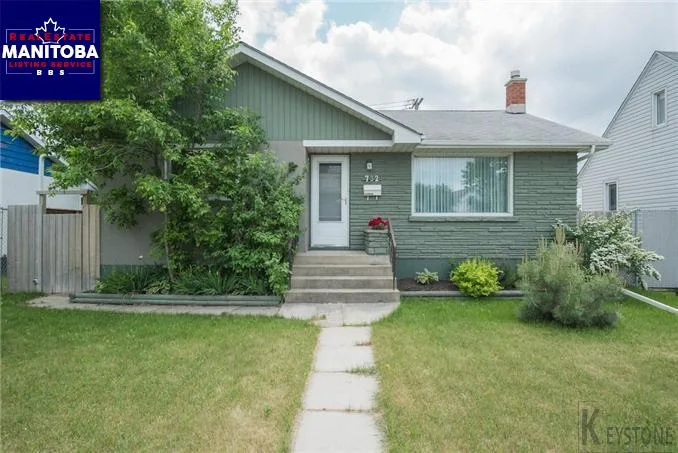 732 Regent Avenue West, Winnipeg