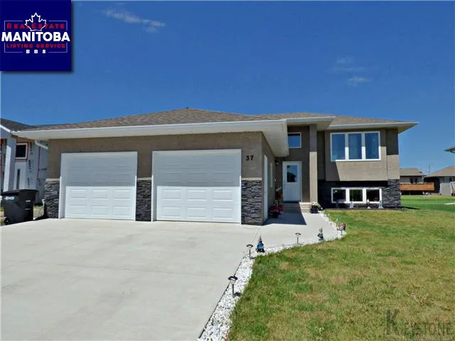 5 Bed House for Sale at 37 Rockridge Drive, Blumenort, MB - MLS® #1715288