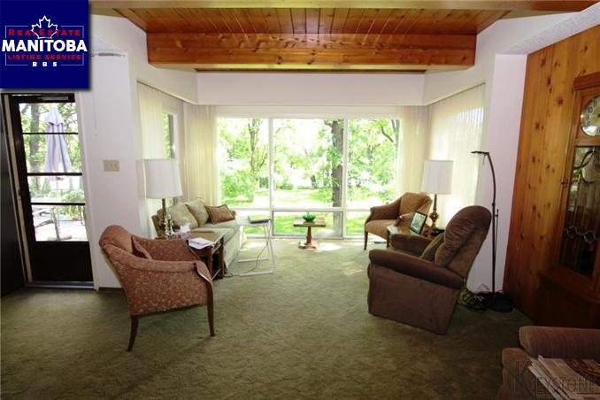 Property 3178 Assiniboine Avenue img1