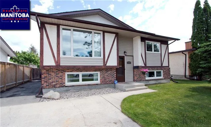 373 Lynbrook Drive, Winnipeg
