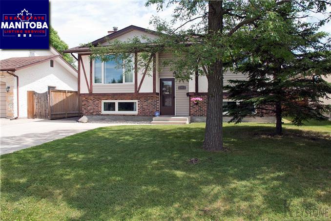 Property 373 Lynbrook Drive img1